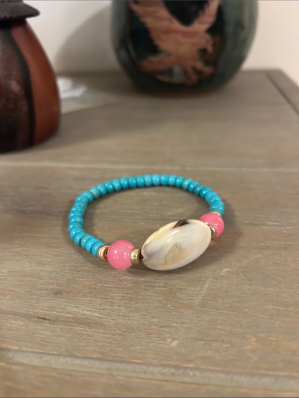 Plunder Turquoise Pink Beaded Stretch Bracelet with Shell Focal (NWOT)